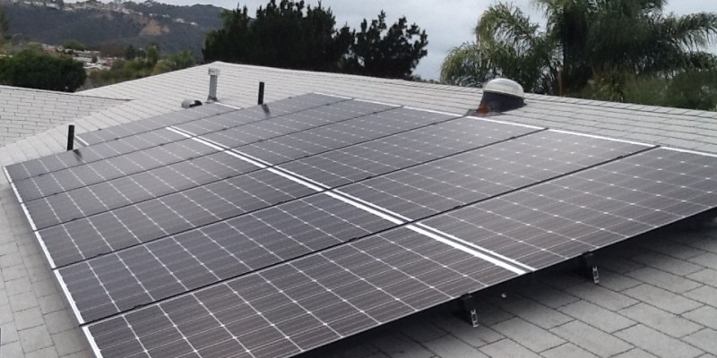 Clairmont Solar Installation Roof Mount